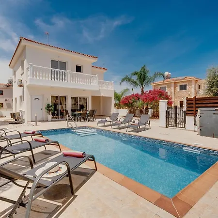 Villa Croeso Ayia Napa