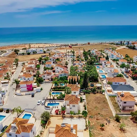 Villa Croeso Ayia Napa